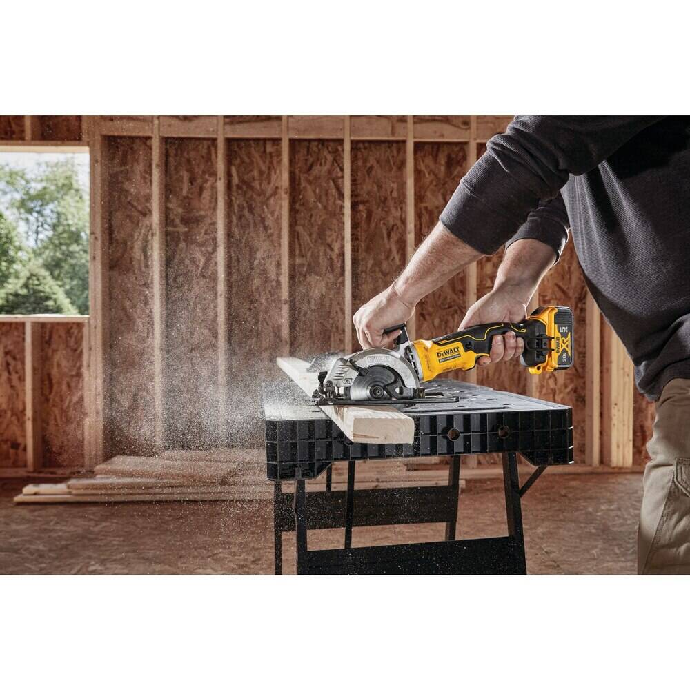 DEWALT DCS571B ATOMIC 20V MAX* Circular Saw, 4-1/2-Inch (Tool Only)